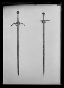 En- och enhalvhandssvärd, Tyskland ca 1475-1525, jordfynd - Livrustkammaren - 77507