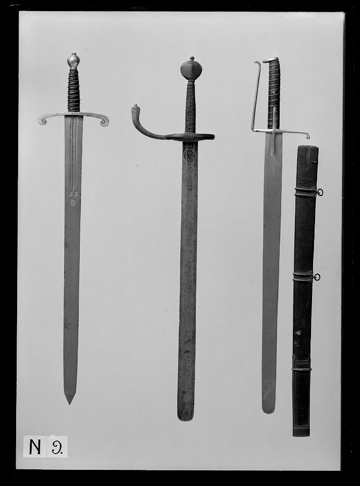 En-och-en-halvhandssvärd, nederländsk-svensk typ, 1620-1640 - Livrustkammaren - 52144