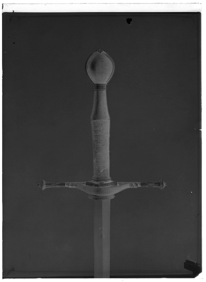En-och en halvhandssvärd, Sydtyskland ca 1550 - Livrustkammaren - 77951-negative