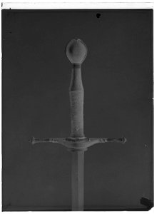 En-och en halvhandssvärd, Sydtyskland ca 1550 - Livrustkammaren - 77951-negative