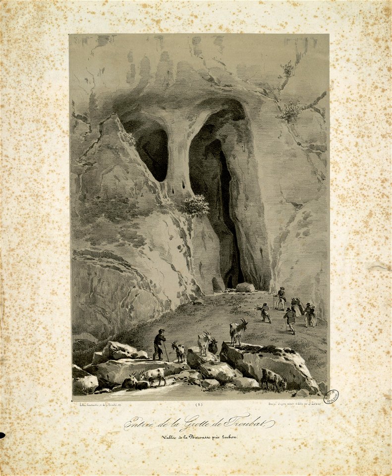 Entrée de la Grotte de Troubat - Vallée de la Barousse près Luchon - Fonds Ancely - B315556101 A LATOUR 001