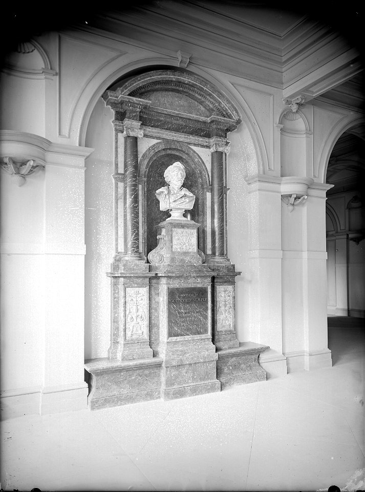 ETH-BIB-Zürich, ETH Zürich, Hauptgebäude (HG), Westtrakt, Stockwerk F, Büste von Gottfried Semper (1803-1879)-Portrait-Portr 12017-F