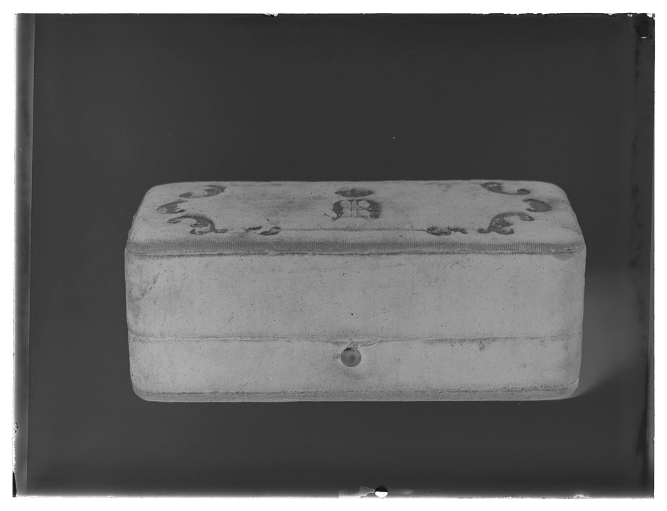 Etui till sigillstamp (nr 2253) - Livrustkammaren - 62272-negative