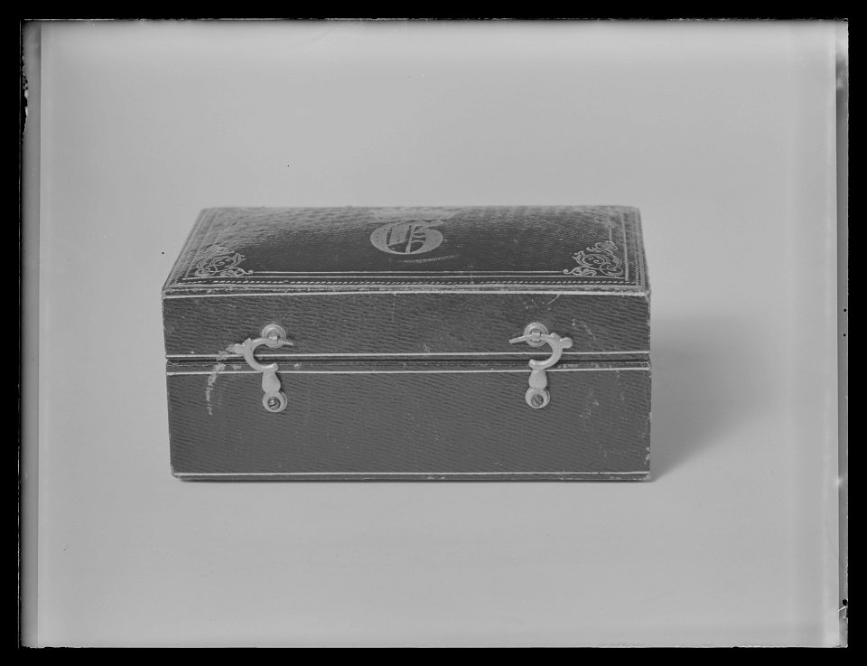 Etui till sigillstampar (nr 2548-2549) - Livrustkammaren - 28031