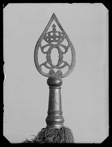 Fanspets med C öppen krona, Sverige ca 1685-1695 - Livrustkammaren - 2135