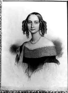 Fanny Løvenskiold - Norsk portrettarkiv - Riksantikvaren - L000498