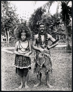 Faumuina Mata'afa, and (probably) his wife photographed, probably in the 1900s, by by Alfred James Tattersall