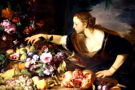 Femme prenant des fruits