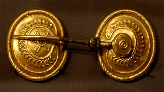 Fibula sun moon Harridslev Nationalmuseet