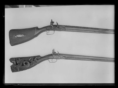 Flintlåsbössa, fusil av nordfransk-nederländsk typ ca 1640-1651 - Livrustkammaren - 9097