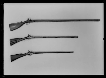 Flintlåsbössa, fusil av nordfransk-nederländsk typ ca 1640-1651 - Livrustkammaren - 36228