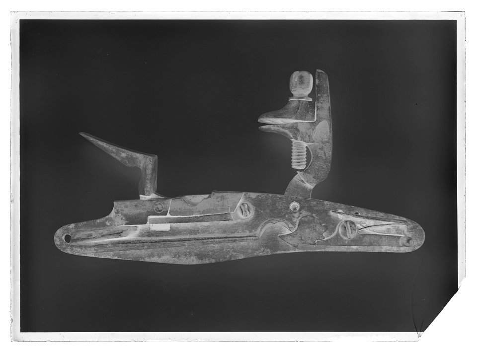 Flintlåsbössa, fusil, Nederländerna, 1630-tal - Livrustkammaren - 43394-negative