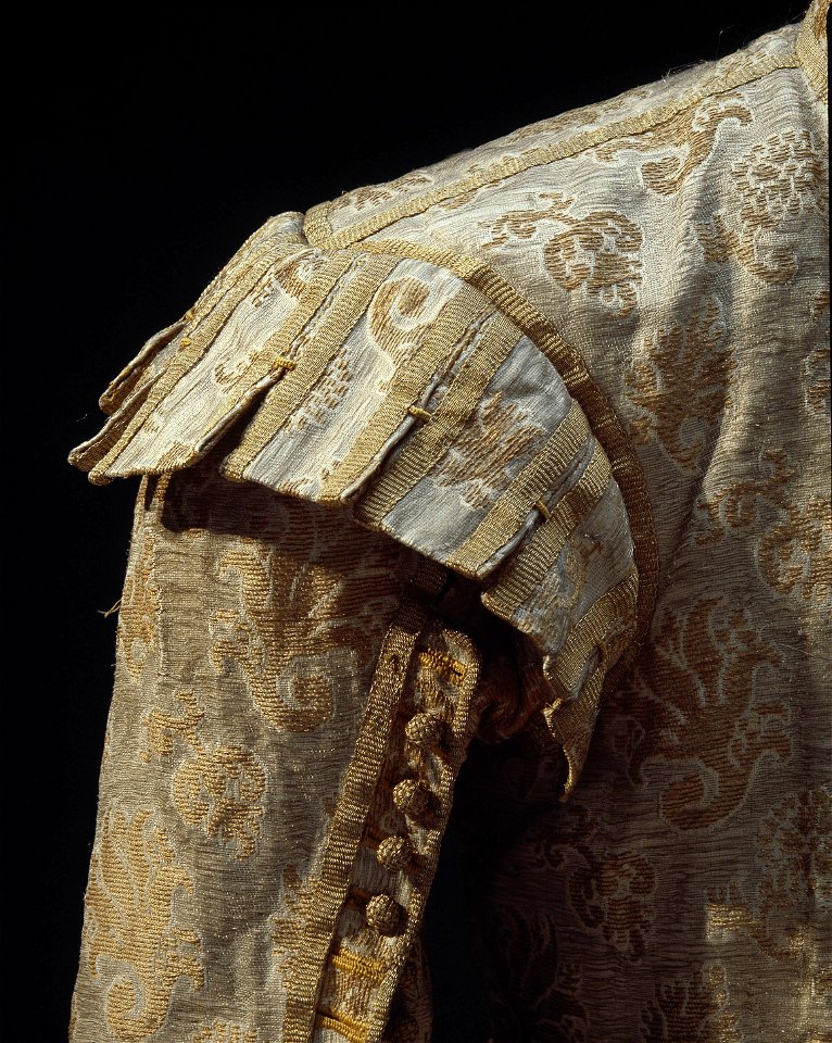 Flikig axelkarm från 1620-talet - Livrustkammaren - 30282