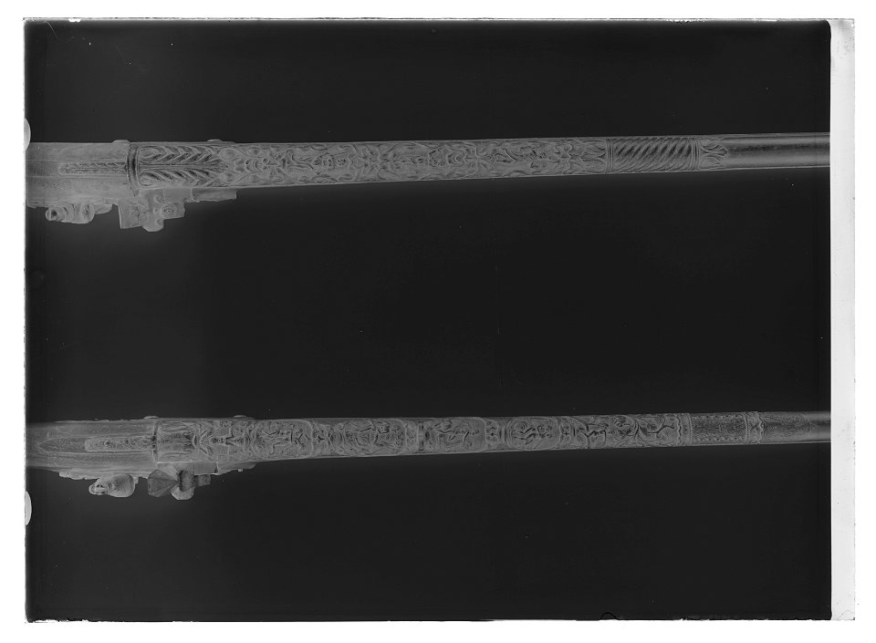 Flintlåsbössa, fusil av nordfransk-nederländsk typ ca 1640-1651 - Livrustkammaren - 34977-negative