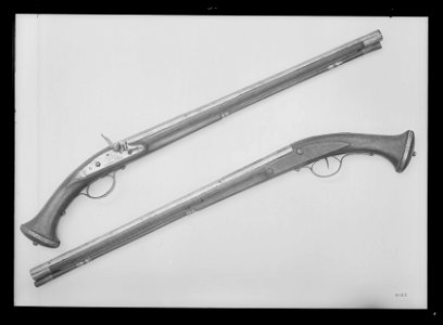 Flintlåspistol, tidig fransk typ, Holland ca 1640-1650 - Livrustkammaren - 52257