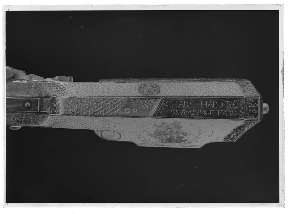 Flintlåsstudsare, som ursprungligen haft hjullås, sachsisk typ, ca 1630, lås 1600-talets slut - Livrustkammaren - 69150-negative