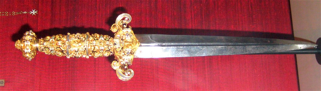 Grand Master of Malta's dagger (Louvre) 02 by shakko