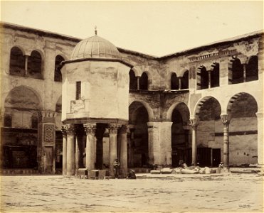 Great Mosque Damascus, fountain, Francis Bedford 1862. Free illustration for personal and commercial use.