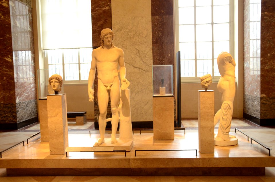 Greek antiquities in the Louvre - Room 14