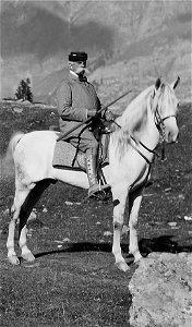 Fotografia di S.M. Re Umberto I a Cavallo