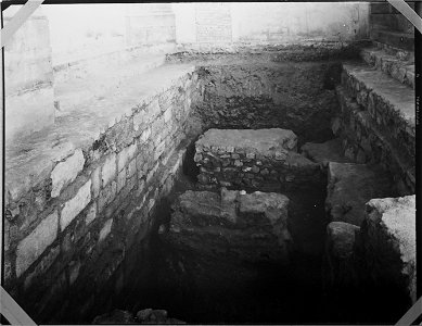 Fouilles cathédrale 87970