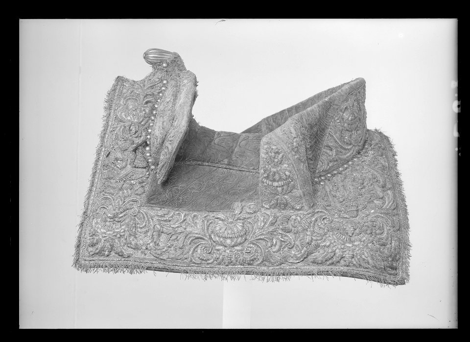 Bomsadel. Använd av Karl X Gustav vid drottning Kristinas kröning, 1650-10-20 - Livrustkammaren - 78577