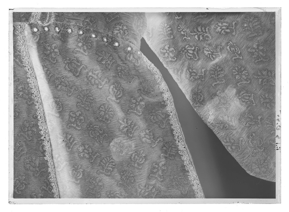 Gustav II Adolfs sveptröja - svepdräkt - Livrustkammaren - 52603-negative