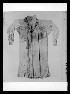 Gustav II Adolfs skjorta från Dirschau 1627-08-08 - Livrustkammaren - 71268