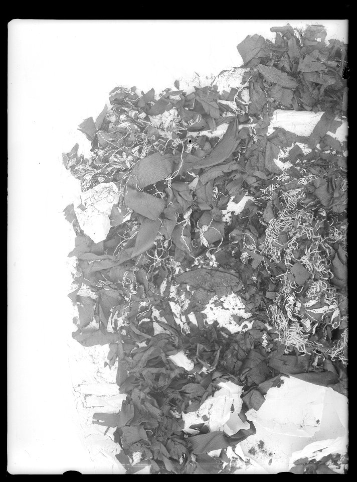 Fragment av strumpeband - Livrustkammaren - 17977