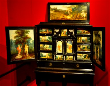 Frans Francken II (1581-1642) - Kunstkabinet met schilderijtjes - MAS 30-05-2012 14-06-59