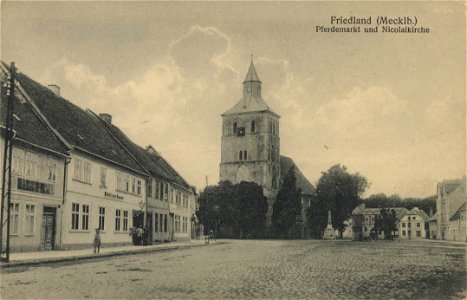 Friedland Mecklenburg St. Nikolai Kirche Pferdemarkt 1900. Free illustration for personal and commercial use.