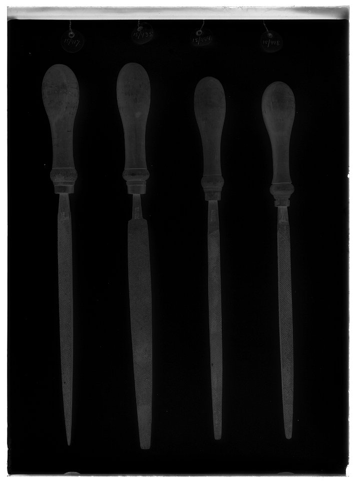 Fyrkantfil - Livrustkammaren - 9401-negative