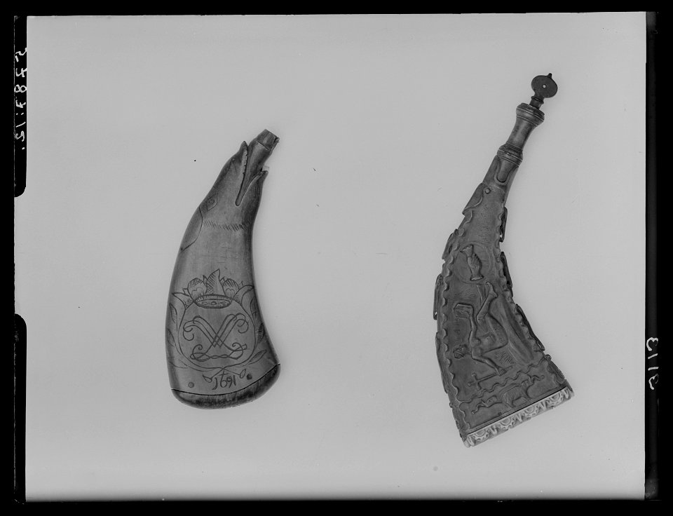 Fängkruthorn, daterat 1722 - Livrustkammaren - 79251