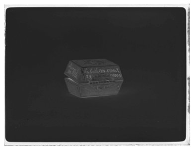 Gulddosa med blykula - Livrustkammaren - 49317-negative