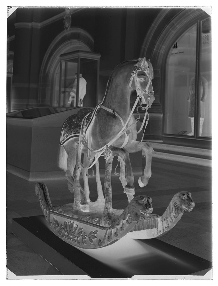 Gunghäst - Livrustkammaren - 45540-negative
