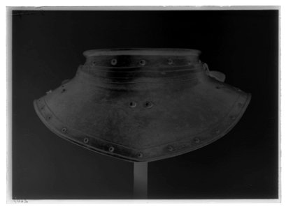 Halskrage till Gustav II Adolfs tornerrustning, Sverige 1620-tal - Livrustkammaren - 18395-negative