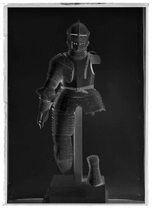 Halvrustning - Livrustkammaren - 34624-negative