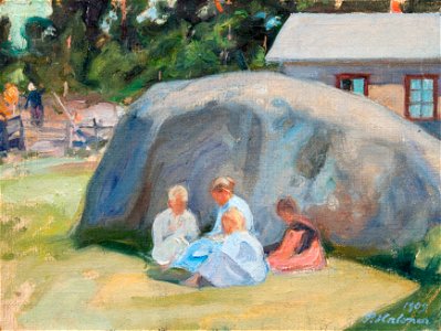 Halonen Children playing in the yard