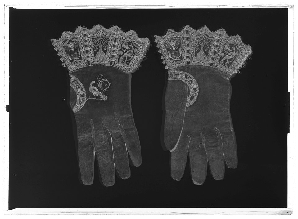 Handskar - Livrustkammaren - 19144-negative