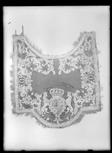 Handhästtäcke, ur en svit om 30 st med svenska riksvapnet och Karl XIsnamnchiffer - Livrustkammaren - 43449