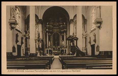 Interieur van de parochiekerk van den H. Augustinus, Rusland 7. Uitgave N.V. Luxe Papierwarenhandel v.h. Roukes & Erhart, Baarn, Afb PBKD00339000001