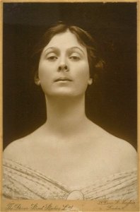 Isadora Duncan portrait