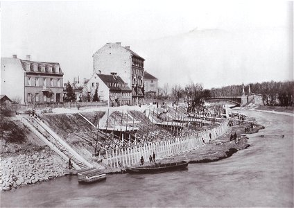 Isarkai 01
