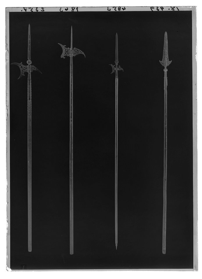 Hillebard - Livrustkammaren - 17642-negative