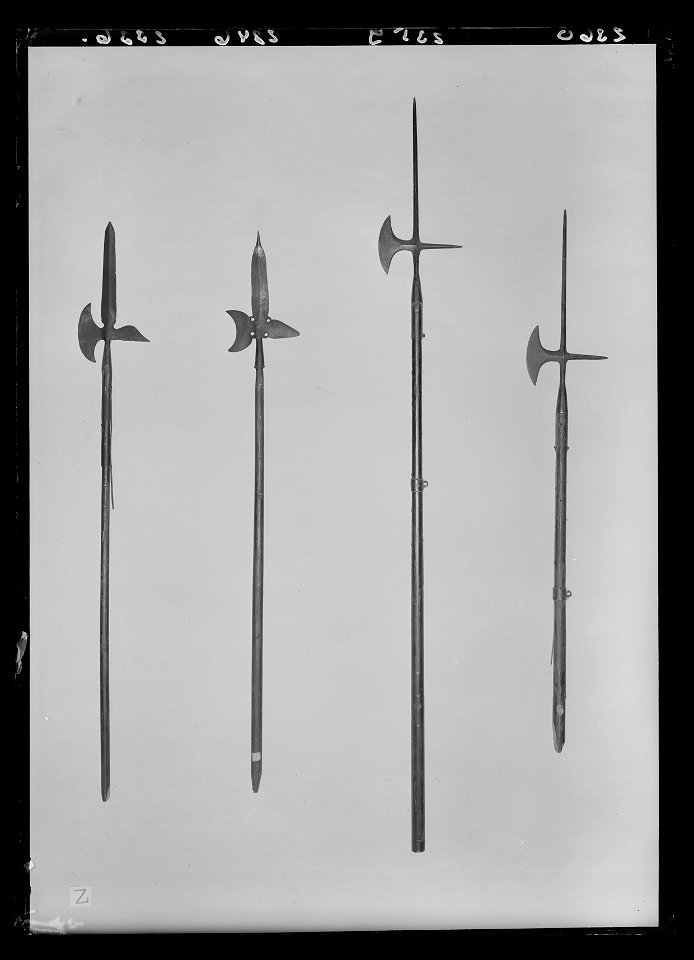 Hillebard för underofficer, Sverige, 1600-talets slut - Livrustkammaren - 514
