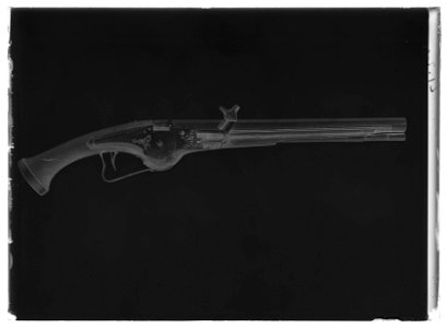 Hjullåspistol, Holland eller Baltikum ca 1630. Gustav II Adolfs pistoler vid Lützen 1632 - Livrustkammaren - 929-negative