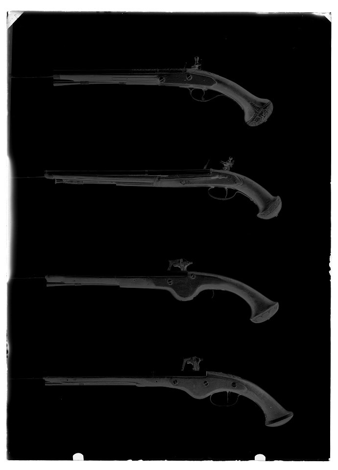 Hjullås-flintlåspistoler - Livrustkammaren - 77338-negative