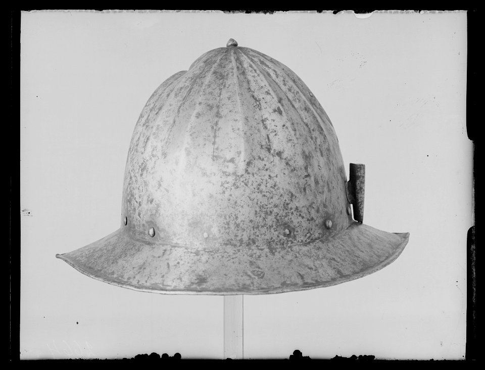 Hjälm, pott, 1600-tal - Livrustkammaren - 36391