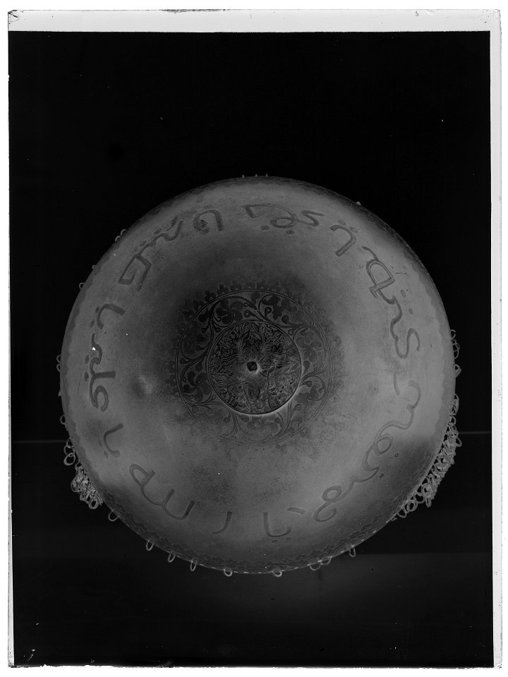 Hjälm, uppifrån - Livrustkammaren - 42806-negative