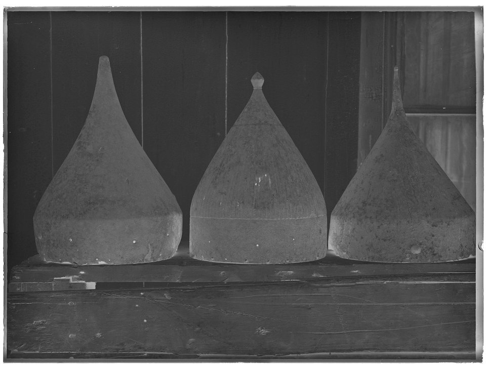 Hjälmar - Livrustkammaren - 68564-negative